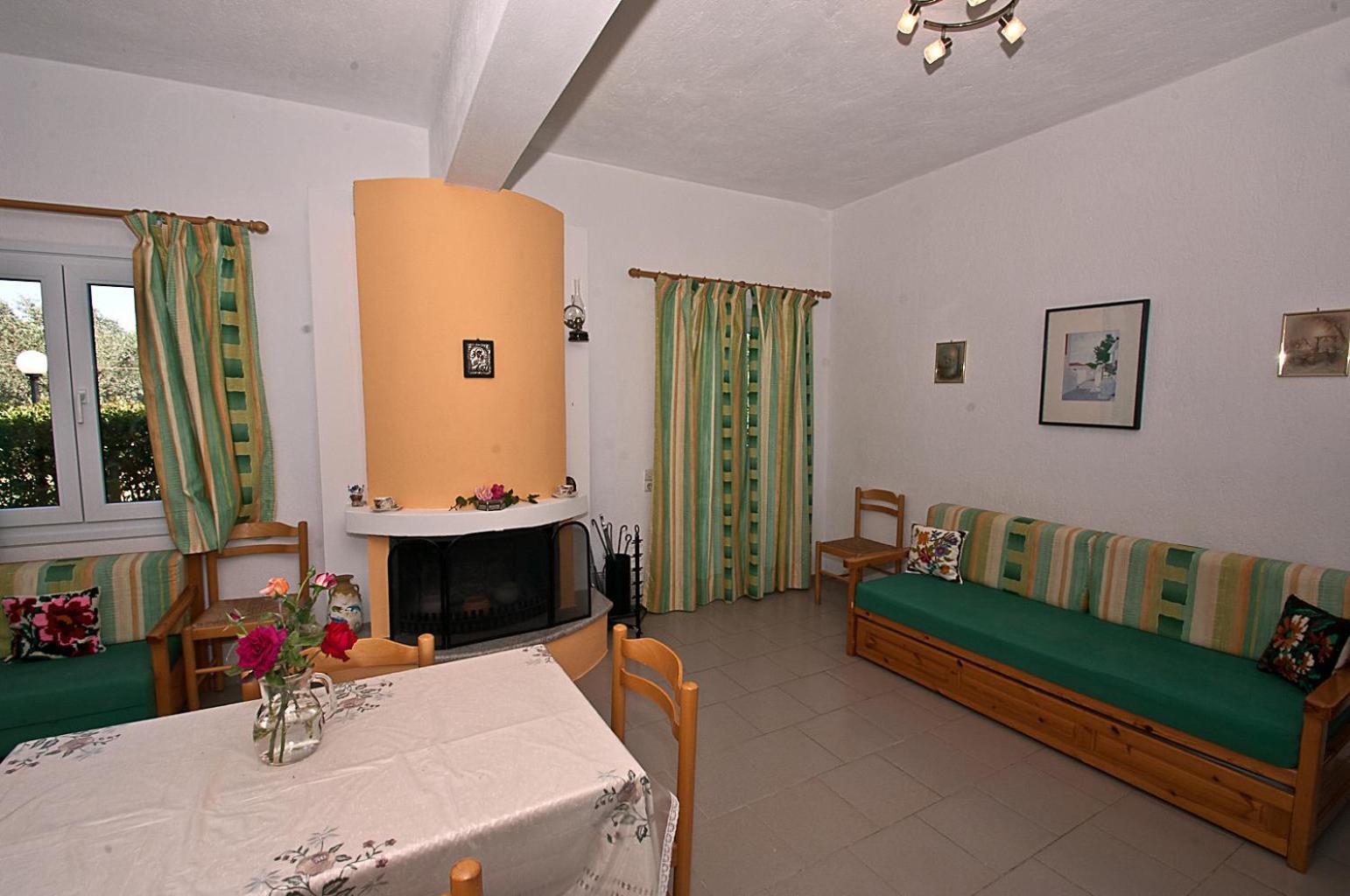 Pegasus Apartments Стафилос Екстериор снимка